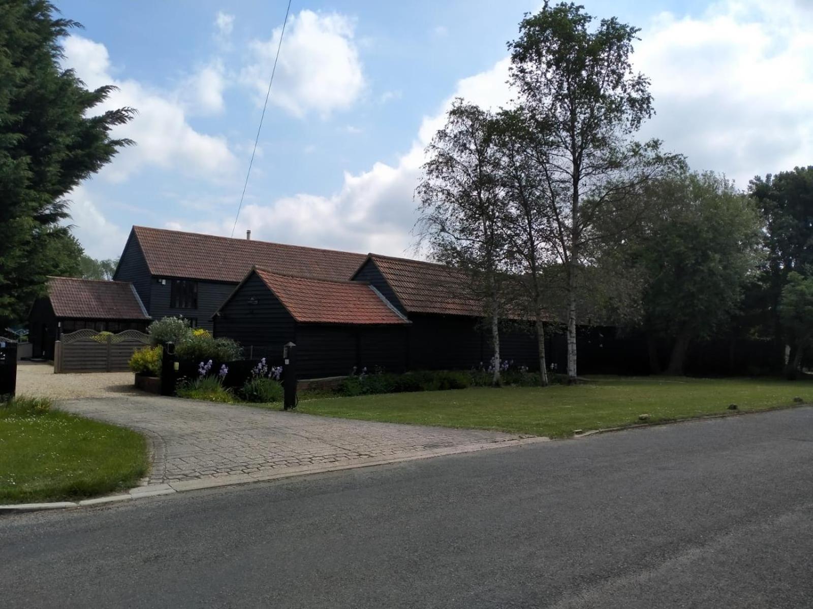 Warmans Barn Hotel Stansted Mountfitchet Exterior photo